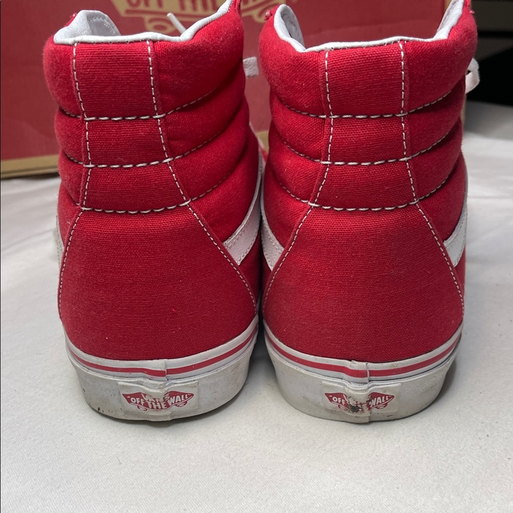 Vans High-Tops Red and White - Picture 3 of 6